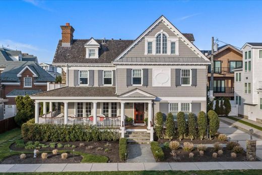 Luxury home in Margate City, Atlantic County