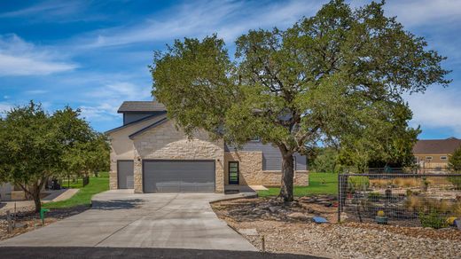 Luxury home in Blanco, Blanco County