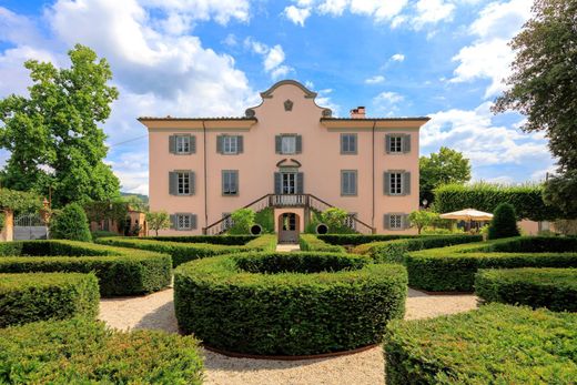 Villa a Lucca, Toscana