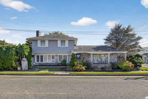Luxury home in Margate City, Atlantic County