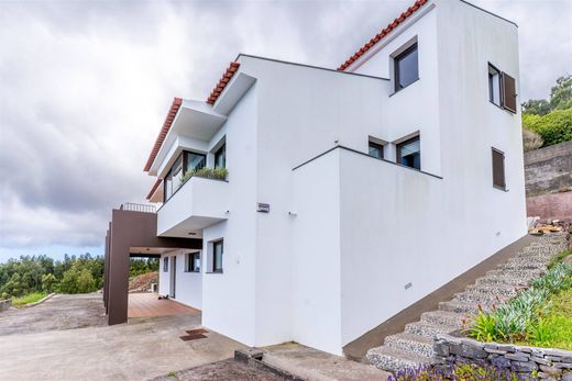 Country House in Santa Cruz, Madeira