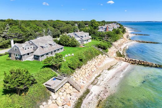 Detached House in Osterville, Barnstable County