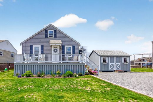 Detached House in Narragansett, Washington County