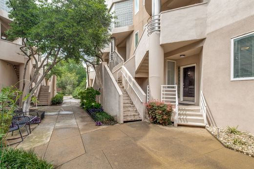 Apartment in Dallas, Dallas County