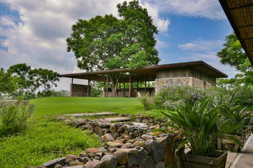 Casa de campo en Ixtlahuacán de los Membrillos, Estado de Jalisco