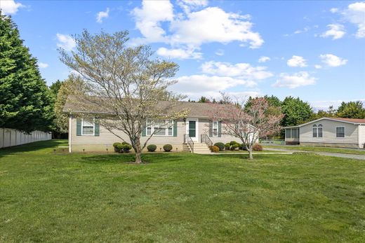 Detached House in Rehoboth Beach, Sussex County