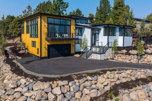 Luxury home in Bend, Deschutes County