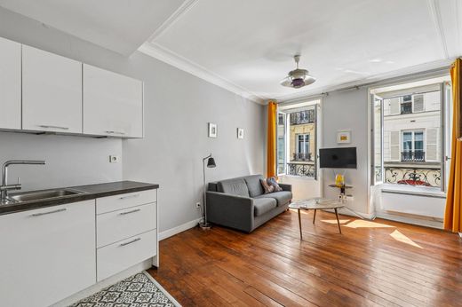 Apartment in Monceau, Courcelles, Ternes, Paris