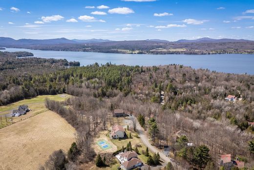 Detached House in Magog, Estrie