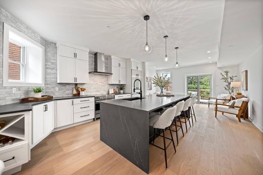 Luxury home in Washington, Washington County