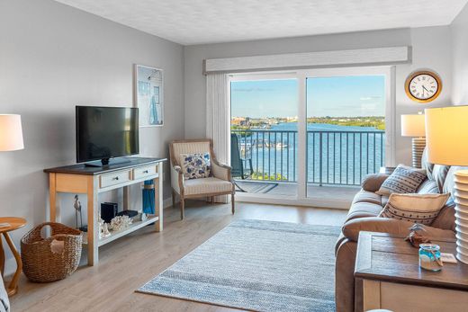 Apartment in Indian Shores, Pinellas County
