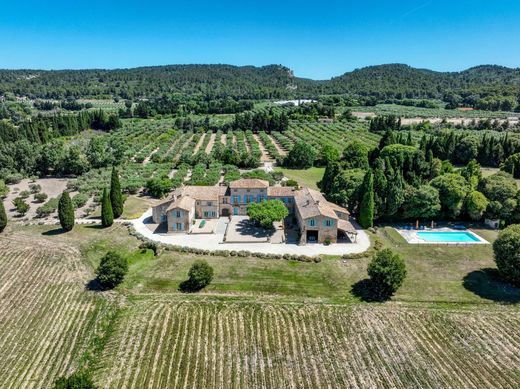 Detached House in Fontvieille, Bouches-du-Rhône
