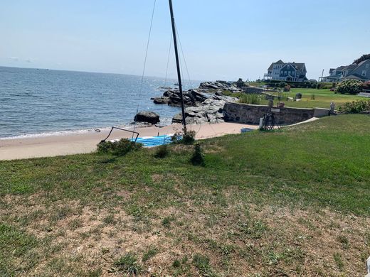 ‏בית חד-משפחתי ב  Milford, New Haven County