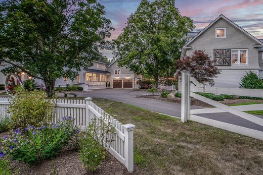 Einfamilienhaus in Bedford, Hillsborough County