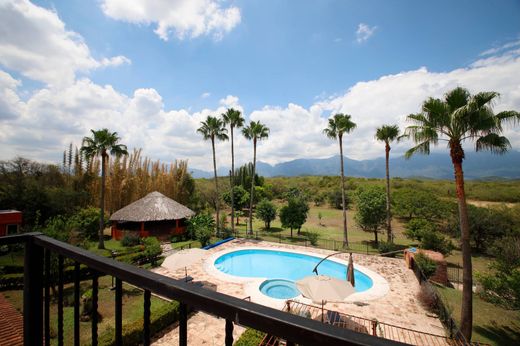 ‏בית חד-משפחתי ב  Montemorelos, Estado de Nuevo León