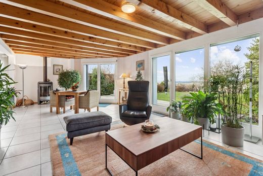 Detached House in Villargiroud, Glâne District