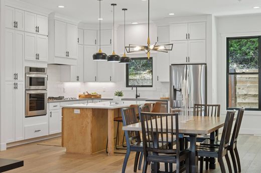 Apartment in Minnetonka, Hennepin County