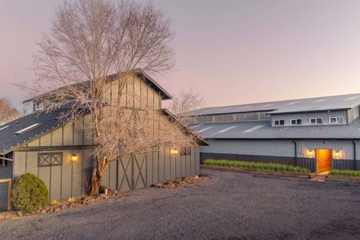 Landhuis in Bend, Deschutes County