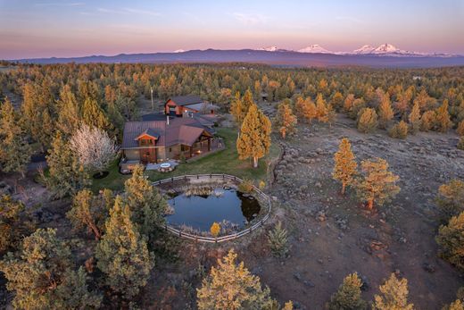 Luxury home in Bend, Deschutes County