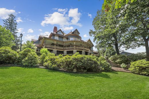 Detached House in Mount Arlington, Morris County