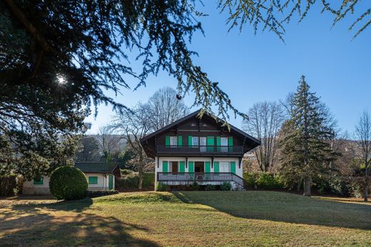 Casa Unifamiliare a Évian-les-Bains, Alta Savoia