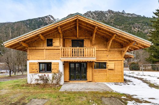 Detached House in Chamonix, Haute-Savoie