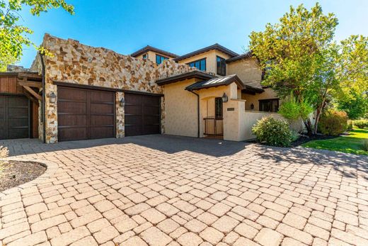 Townhouse in Bend, Deschutes County