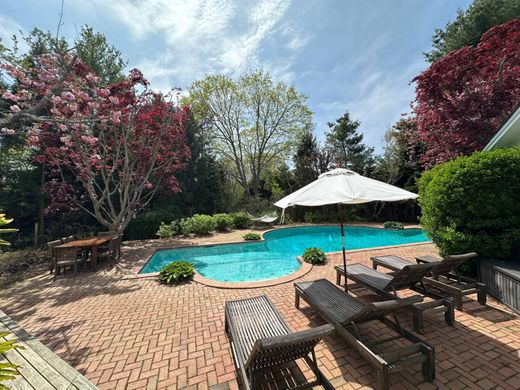 Detached House in Southampton, Suffolk County