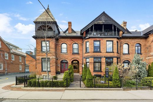 Townhouse in Toronto, Ontario