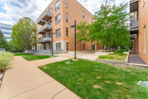 Apartment in Creve Coeur, Saint Louis County