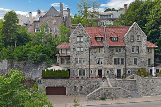 Detached House in Montreal, City of Montréal