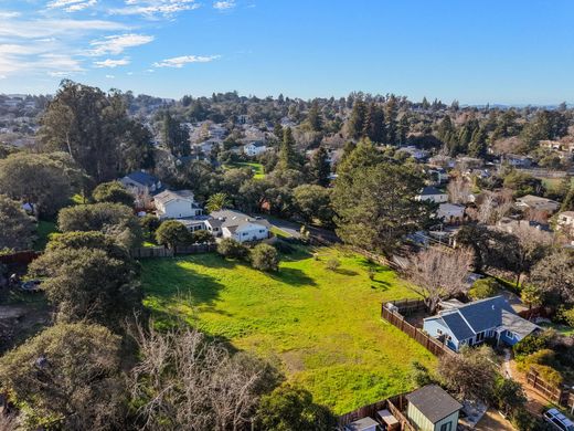 Land in Petaluma, Sonoma County