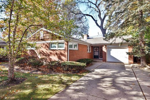 Vrijstaand huis in Skokie, Cook County