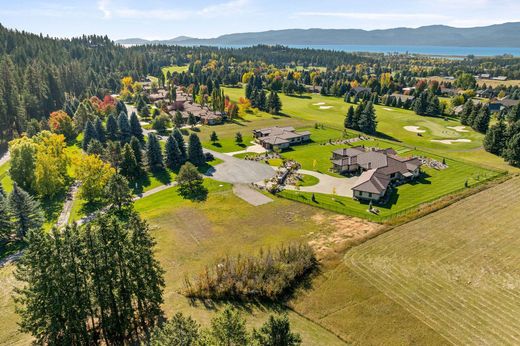 Grond in Bigfork, Flathead County