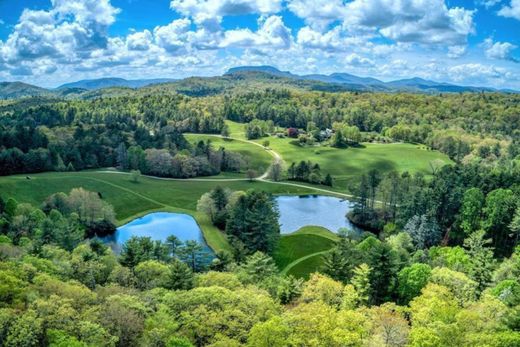 Land in Cashiers, Jackson County