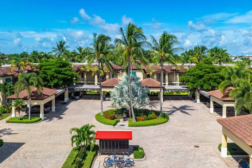 Apartment in Naples, Collier County