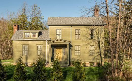 Detached House in Stuyvesant, Columbia County