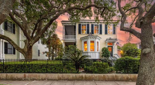 Detached House for sale in Charleston