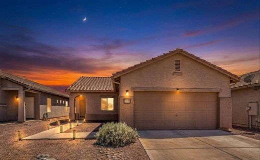 Detached House in Red Rock, Pinal County