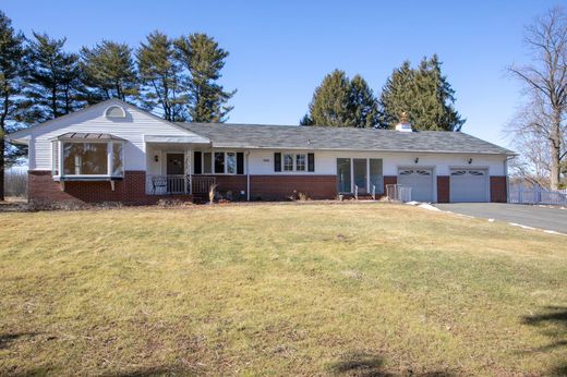 Detached House in Pennington, Mercer County