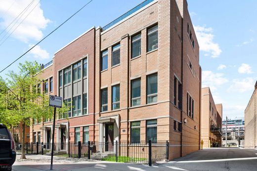 Townhouse in Chicago, Cook County