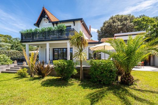 Villa in Pyla sur Mer, Gironde