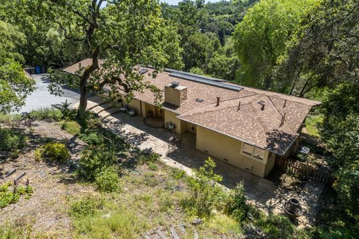 Detached House in Woodside, San Mateo County
