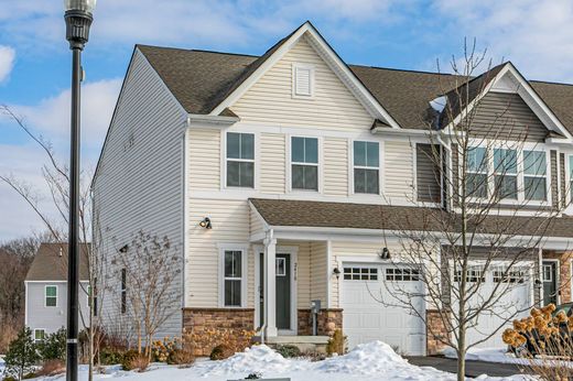 Квартира, Lawrence, Mercer County