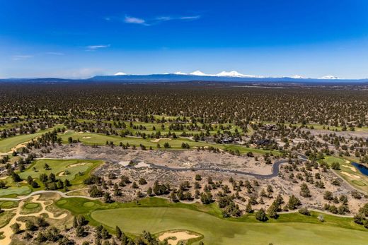 Bend, Deschutes Countyの土地