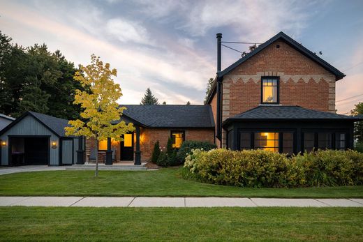 Casa Unifamiliare a Collingwood, Ontario