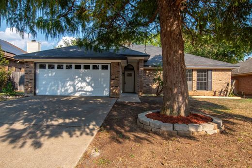 Vrijstaand huis in Arlington, Tarrant County