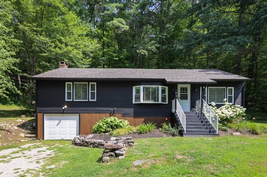 Detached House in Great Barrington, Berkshire County