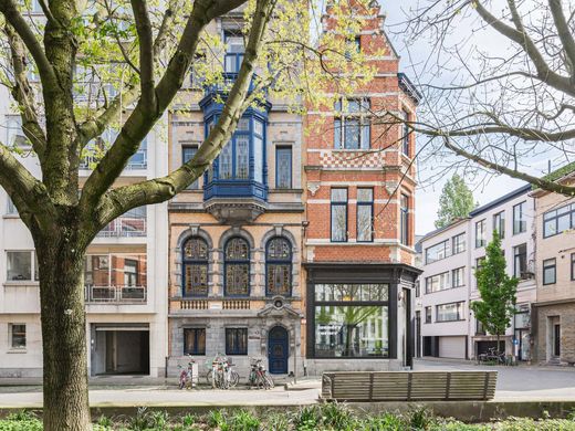 Detached House in Antwerp, Antwerp Province