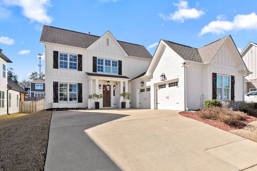 Detached House in Hoover, Jefferson County